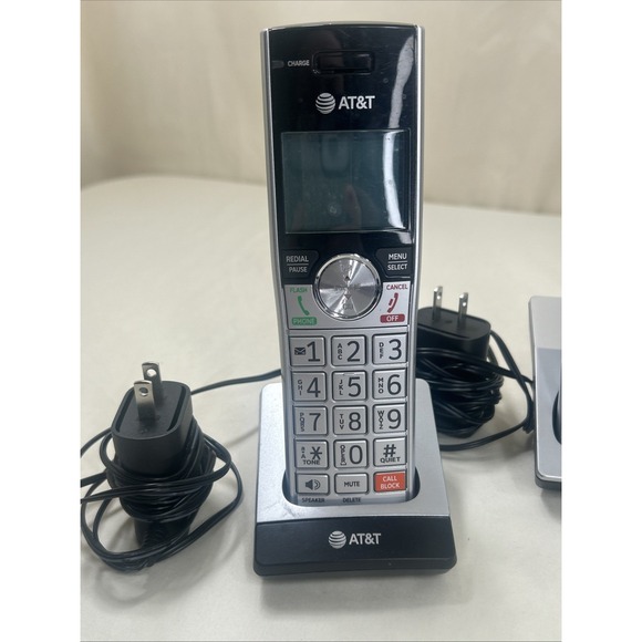 AT&T Cordless Home Phone Base & 3 Cordless Bases Phones Tested & Works CL82415 - Picture 2 of 13